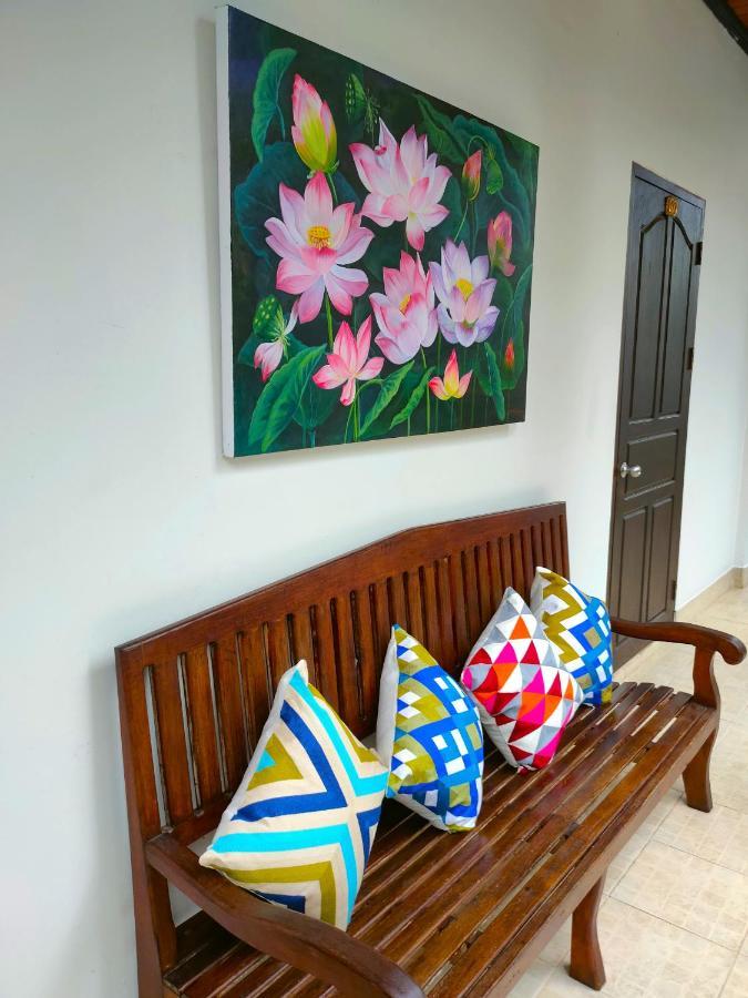 Lotus Corner - Heritage B&B Luang Prabang Exterior foto